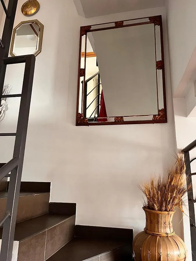 B&B Casa Louisa, Torre Del Mar- Valleniza ベレス 0*,  スペイン